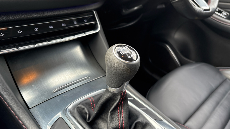 MG HS 1.5 T-GDI Trophy 5dr Petrol Hatchback